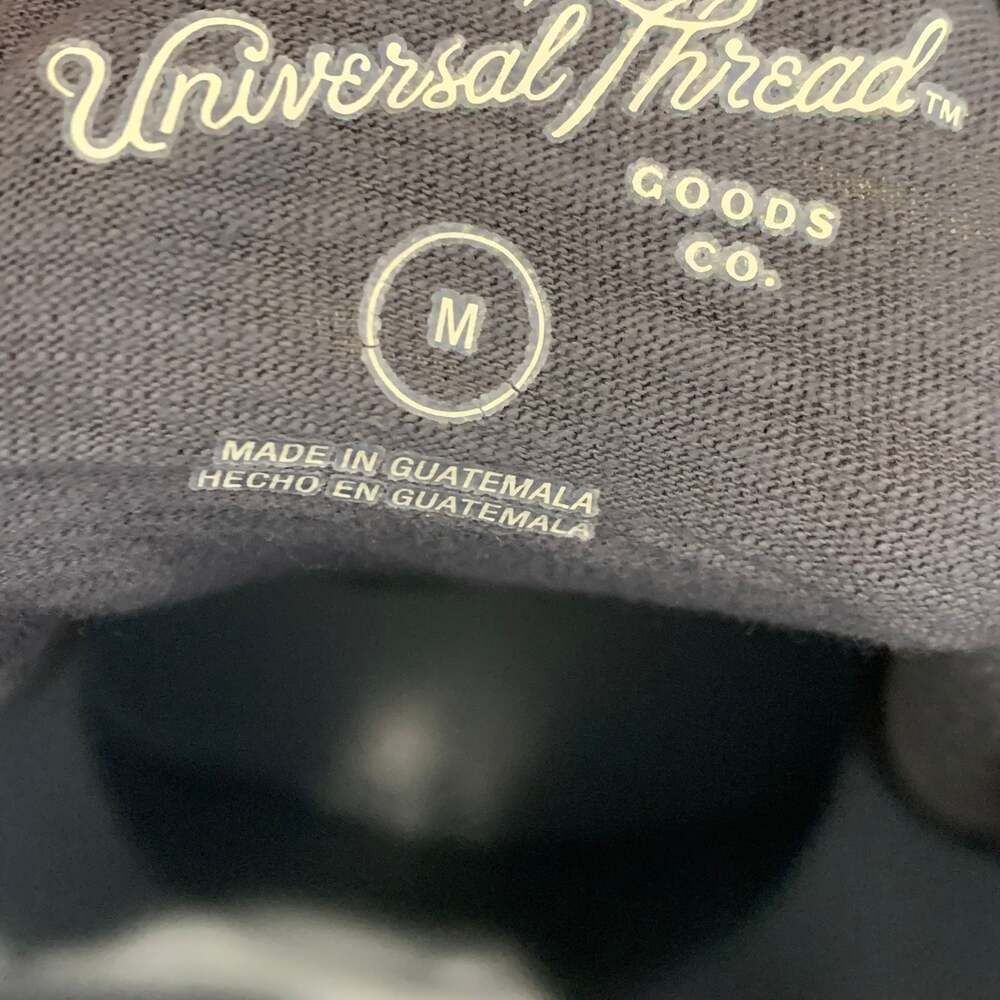 Universal Thread - Picture 3 of 7